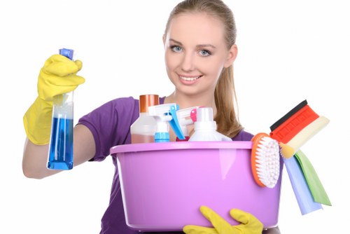 Deep mattress cleaning process removing dust and stains